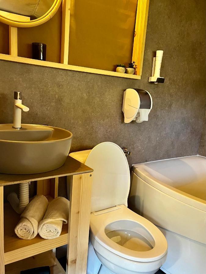 ホテル Glamping Bagrem Jablanica エクステリア 写真